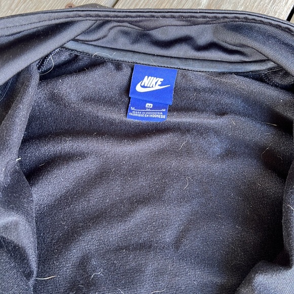 Nike full Zip jacket/sweatshirt perfect fall layering piece.  M - Picture 3 of 7